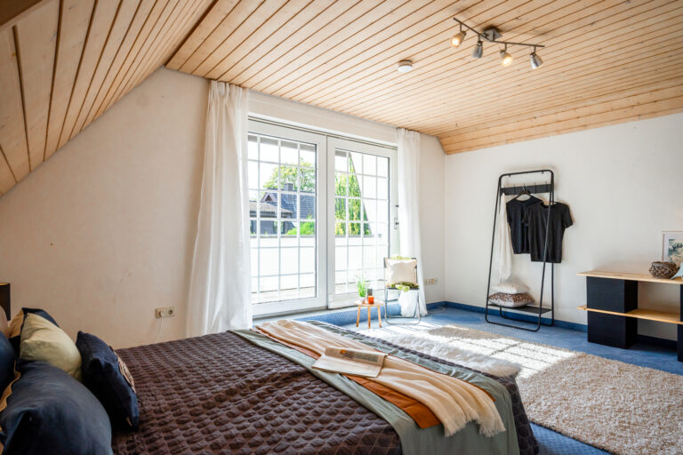 OG Schlafzimmer 1