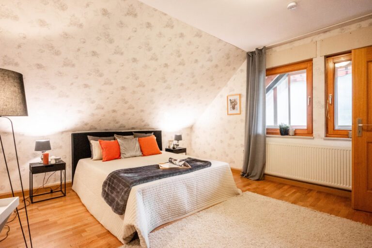 OG Schlafzimmer 1