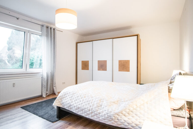 EGL Schlafzimmer 1