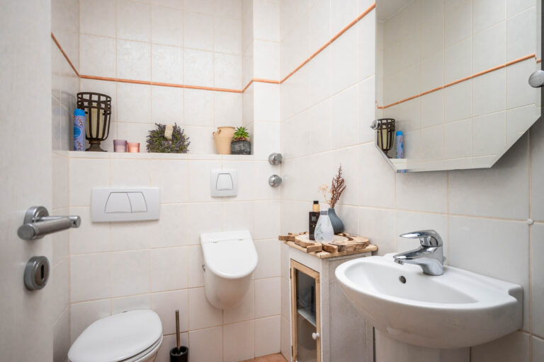 OG R Gäste WC