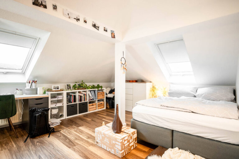 Schlafzimmer 1