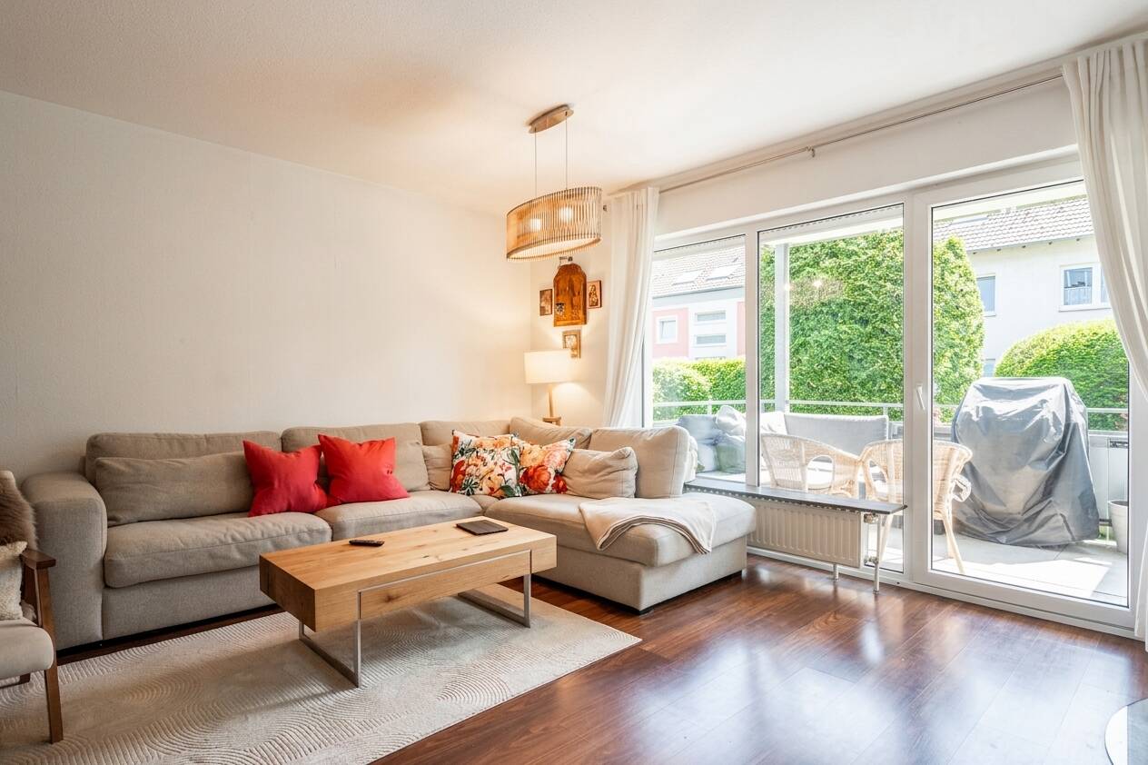 Schicke 3 Zimmer Maisonettewohnung mit Balkon und Einbauküche in ruhiger Lage Bielefeld Stieghorst - Photo 2