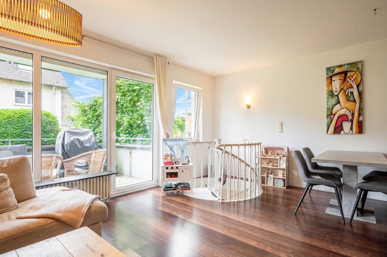 Schicke 3 Zimmer Maisonettewohnung mit Balkon und Einbauküche in ruhiger Lage Bielefeld Stieghorst - Photo 1