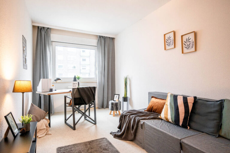 Büro 1